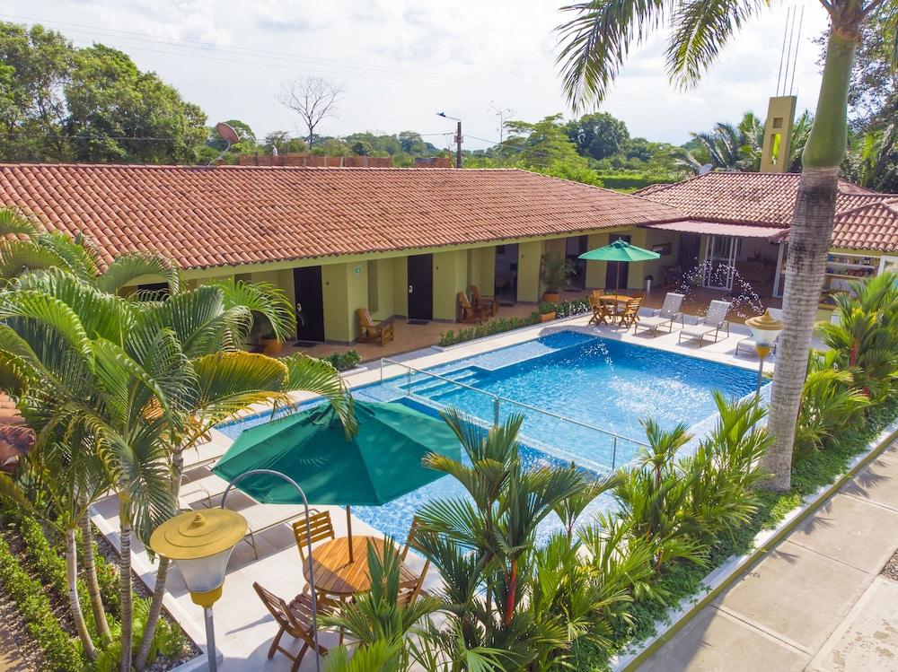 Hotel Paloverde Villas Campestres Apiay المظهر الخارجي الصورة